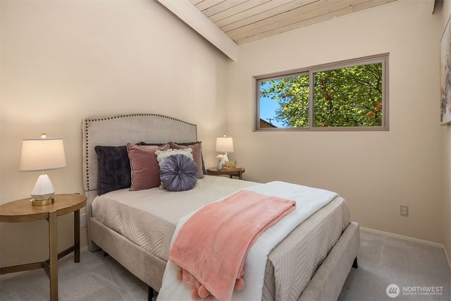 12034 206th Place SE, Issaquah, WA 98027