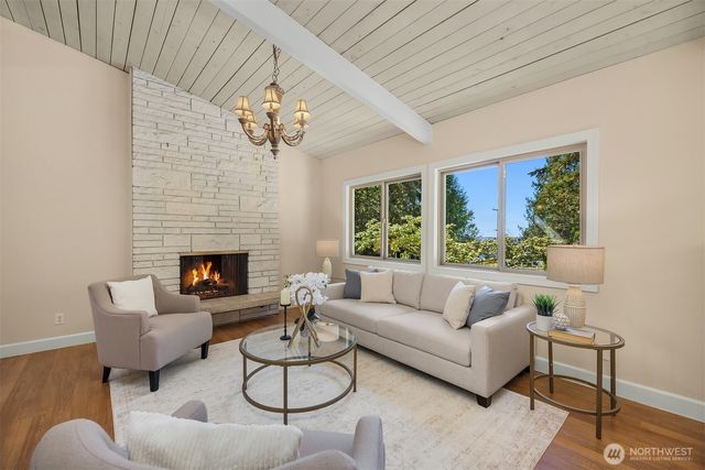 12034 206th Place SE, Issaquah, WA 98027