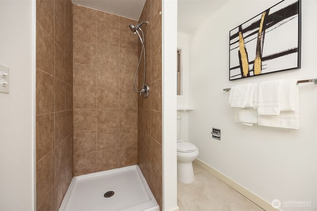 12034 206th Place SE, Issaquah, WA 98027
