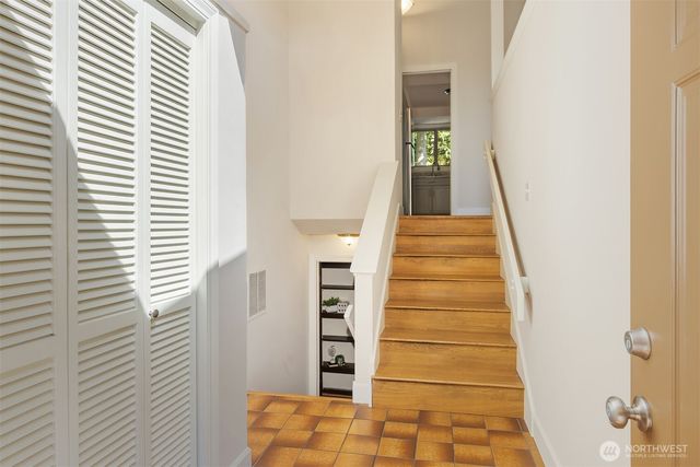 12034 206th Place SE, Issaquah, WA 98027