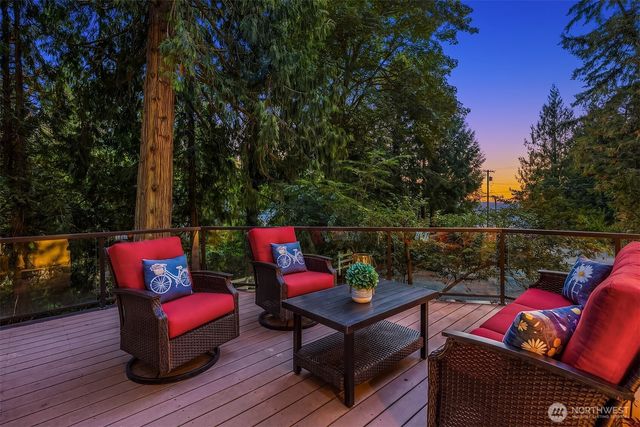 12034 206th Place SE, Issaquah, WA 98027