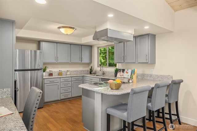 12034 206th Place SE, Issaquah, WA 98027