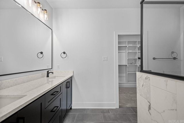 3851 Spencer Crossing Drive, Benton, AR 72019