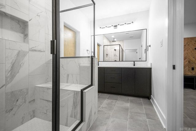 3851 Spencer Crossing Drive, Benton, AR 72019