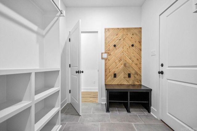 3851 Spencer Crossing Drive, Benton, AR 72019