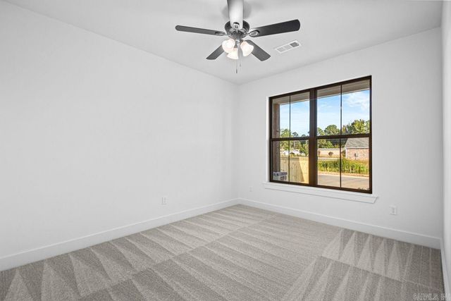 3851 Spencer Crossing Drive, Benton, AR 72019