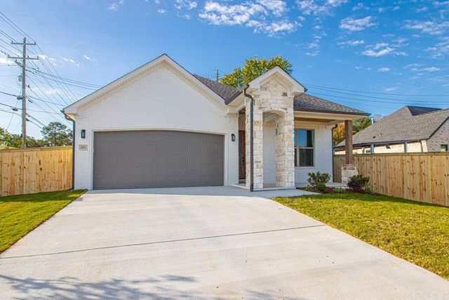 3851 Spencer Crossing Drive, Benton, AR 72019