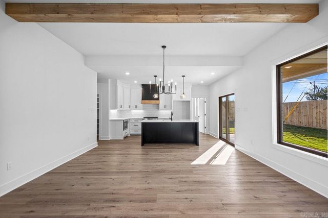 3851 Spencer Crossing Drive, Benton, AR 72019