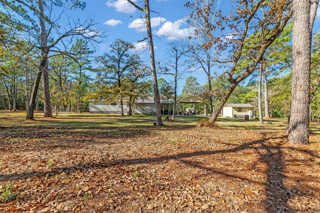 45 Oak Glen, Huntsville, TX 77320