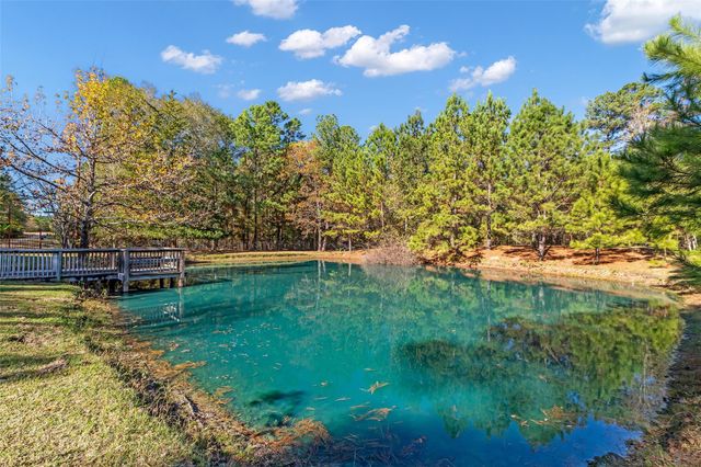 45 Oak Glen, Huntsville, TX 77320