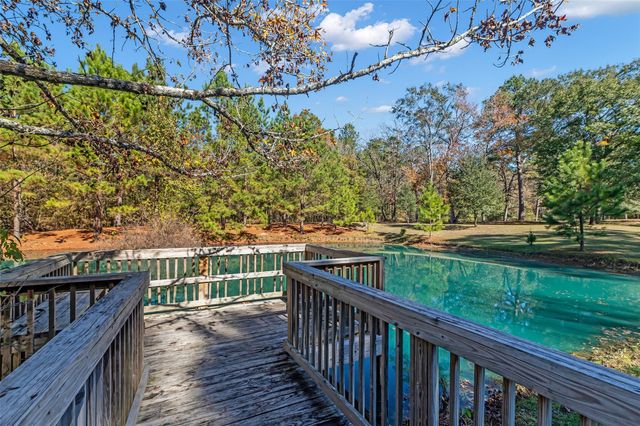 45 Oak Glen, Huntsville, TX 77320