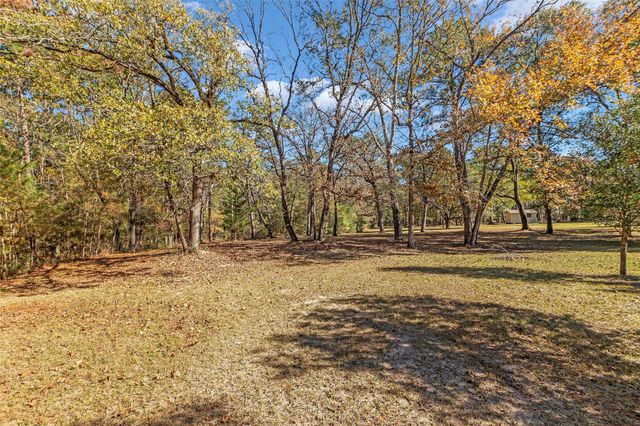 45 Oak Glen, Huntsville, TX 77320