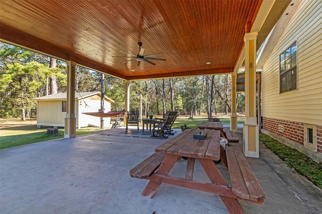 45 Oak Glen, Huntsville, TX 77320