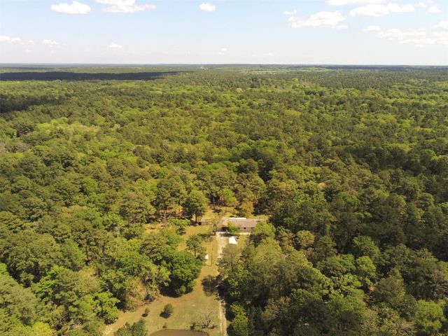 45 Oak Glen, Huntsville, TX 77320