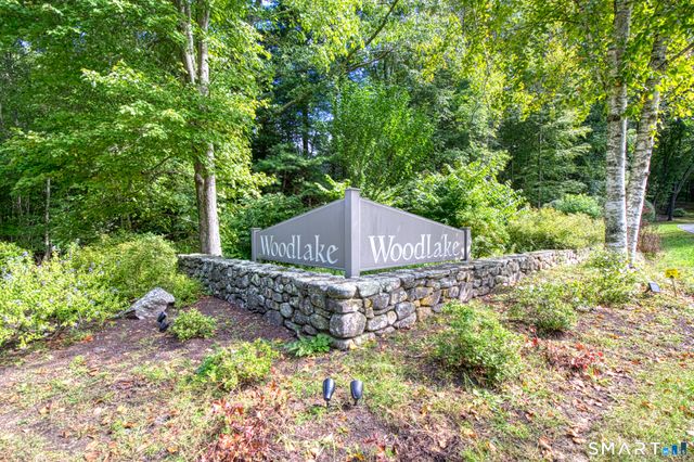 47 Woods Way 47, Woodbury, CT 06798
