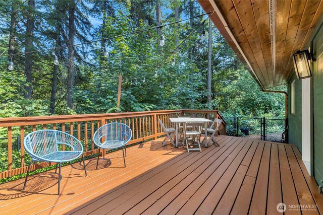 5811 Vickery Avenue E, Tacoma, WA 98443