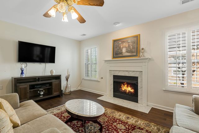 18 Holland Park Ln, Franklin, TN 37069