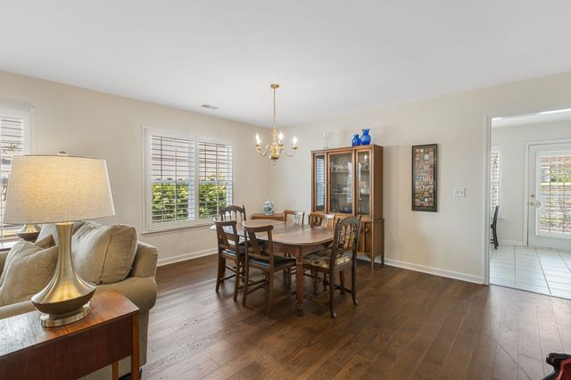 18 Holland Park Ln, Franklin, TN 37069