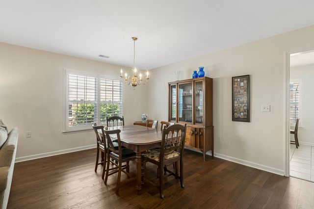 18 Holland Park Ln, Franklin, TN 37069