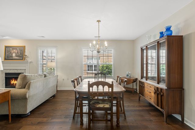 18 Holland Park Ln, Franklin, TN 37069