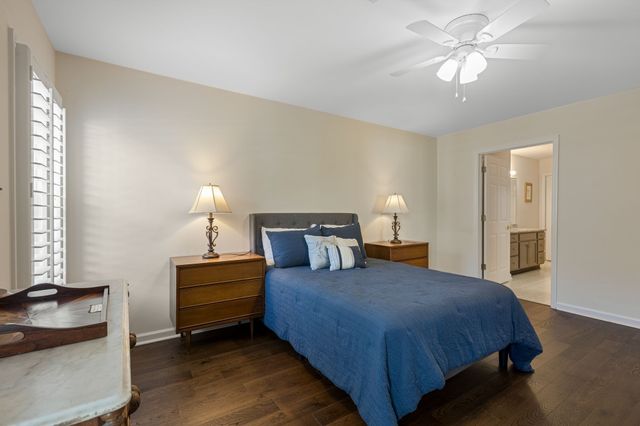 18 Holland Park Ln, Franklin, TN 37069