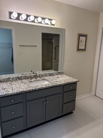 18 Holland Park Ln, Franklin, TN 37069