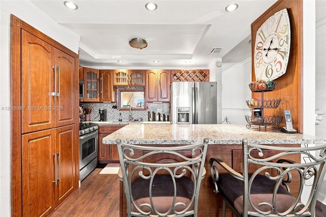 5900 NW 17th Place 203, Sunrise, FL 33313