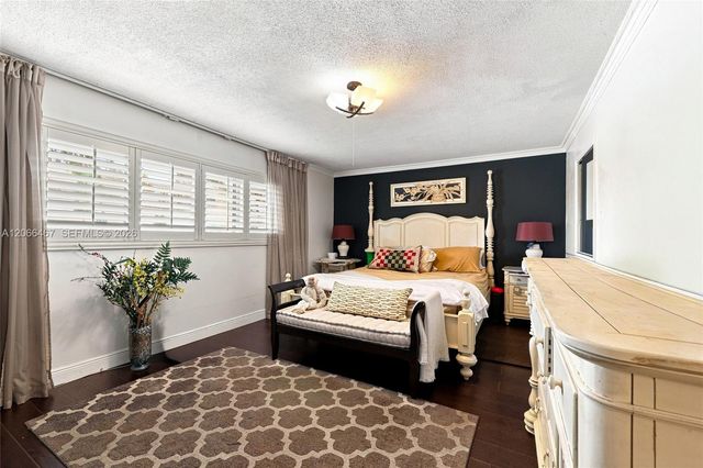 5900 NW 17th Place 203, Sunrise, FL 33313