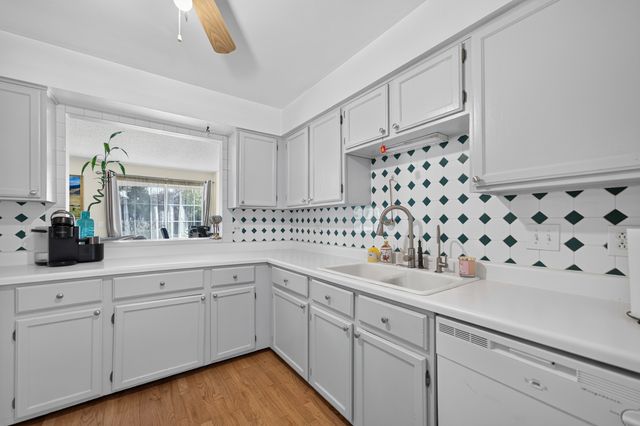 755 W Happfield Drive, Arlington Heights, IL 60004