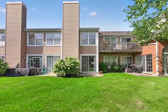 755 W Happfield Drive, Arlington Heights, IL 60004