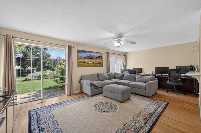 755 W Happfield Drive, Arlington Heights, IL 60004