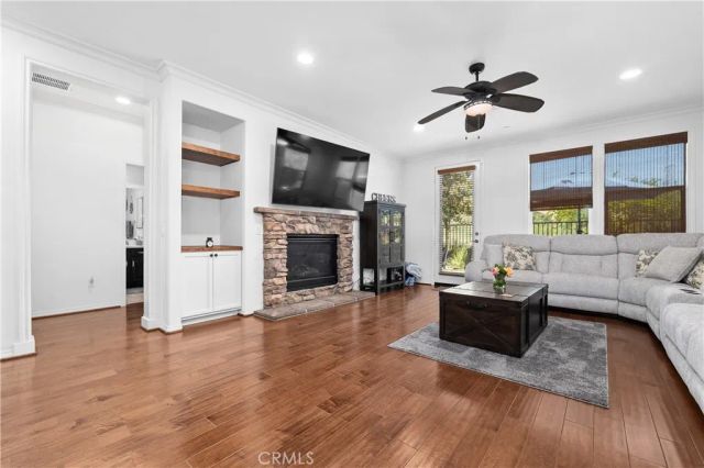 24521 Rosette, Valencia, CA 91354