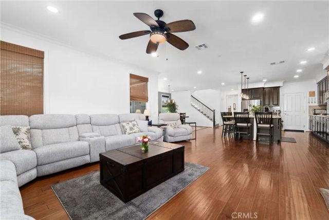 24521 Rosette, Valencia, CA 91354