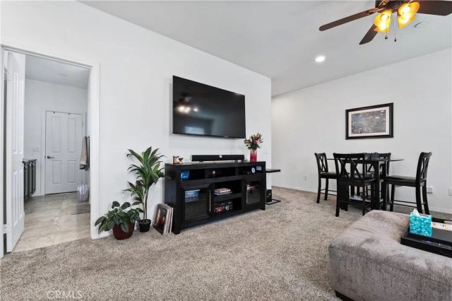 24521 Rosette, Valencia, CA 91354
