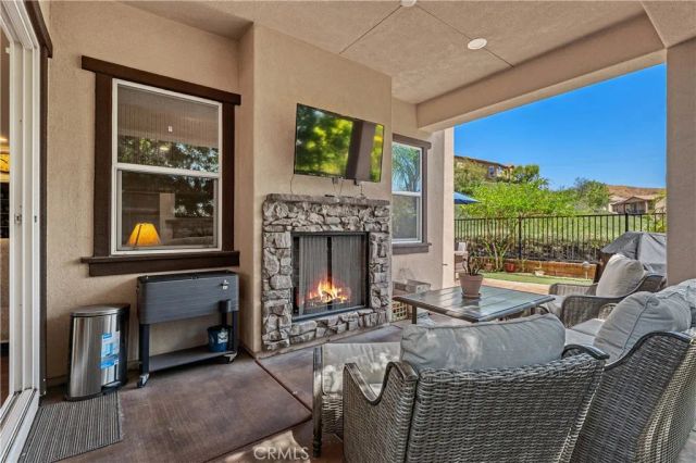 24521 Rosette, Valencia, CA 91354