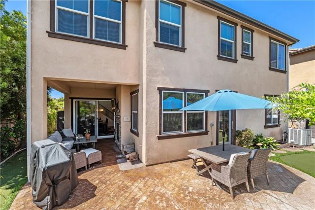 24521 Rosette, Valencia, CA 91354