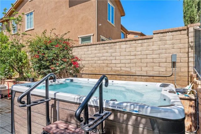 24521 Rosette, Valencia, CA 91354