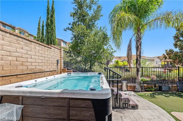 24521 Rosette, Valencia, CA 91354