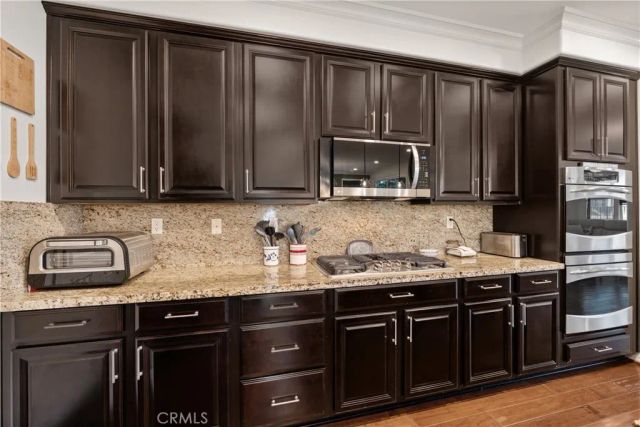 24521 Rosette, Valencia, CA 91354