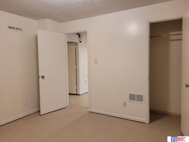 920 N 7th Street, Seward, NE 68434