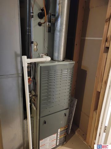 920 N 7th Street, Seward, NE 68434