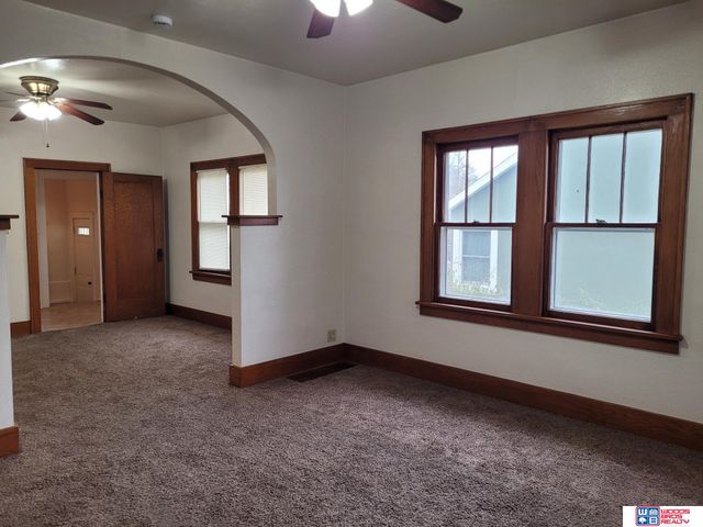 920 N 7th Street, Seward, NE 68434