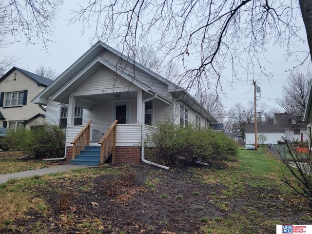 920 N 7th Street, Seward, NE 68434