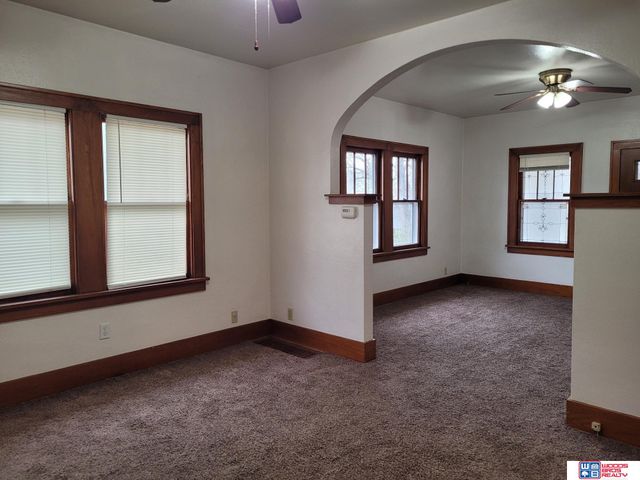 920 N 7th Street, Seward, NE 68434