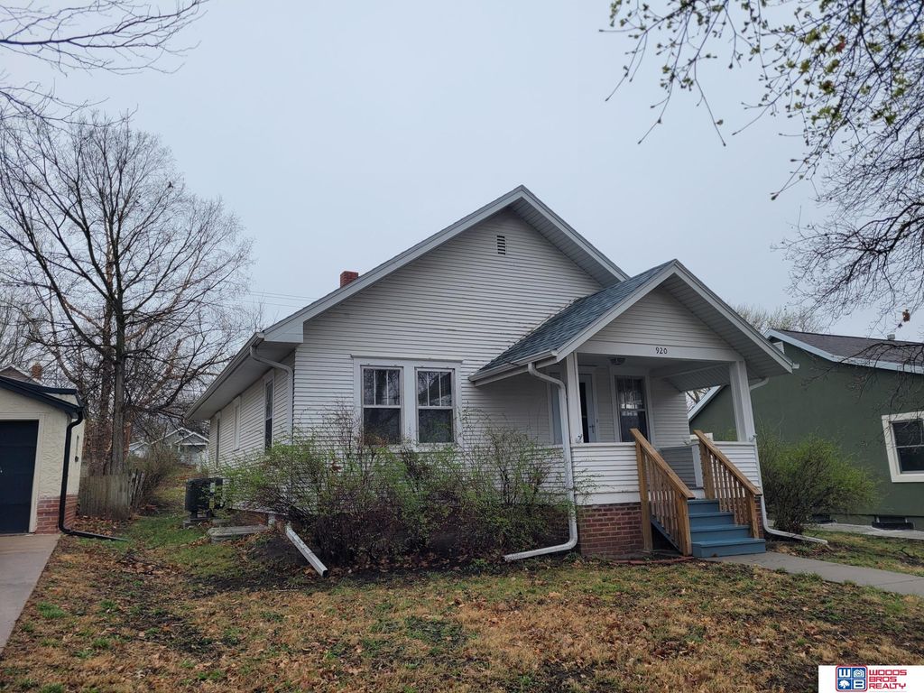 920 N 7th Street, Seward, NE 68434