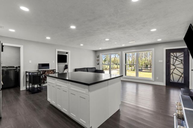 5406 S Tower Road, Santa Fe, TX 77517