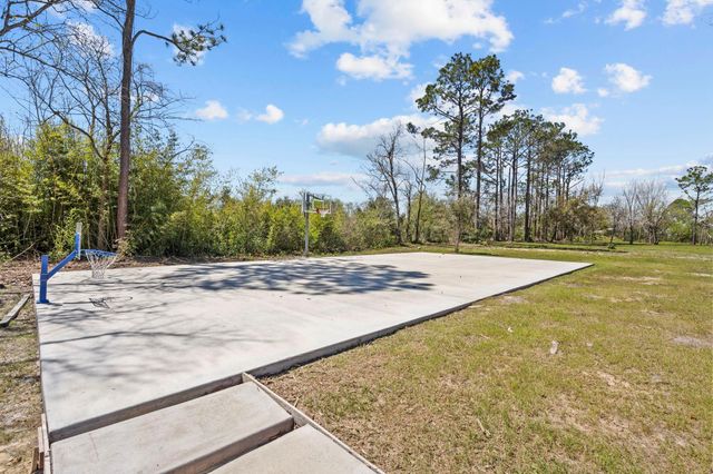 5406 S Tower Road, Santa Fe, TX 77517