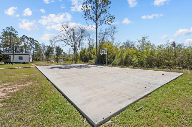 5406 S Tower Road, Santa Fe, TX 77517