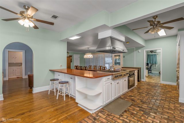 939 Elmwood Street, Shreveport, LA 71104