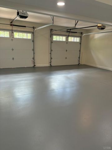 5610 Old Cifax Road, Goode, VA 24556